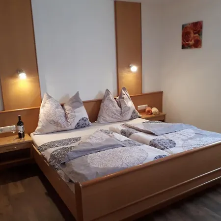 Lungau - Ferienwohnung Haus Esl *