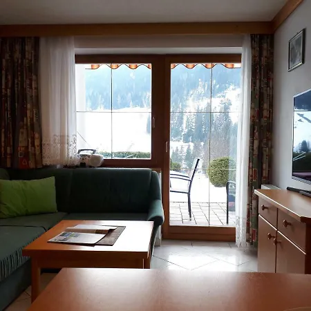 Lungau - Haus Esl Διαμέρισμα